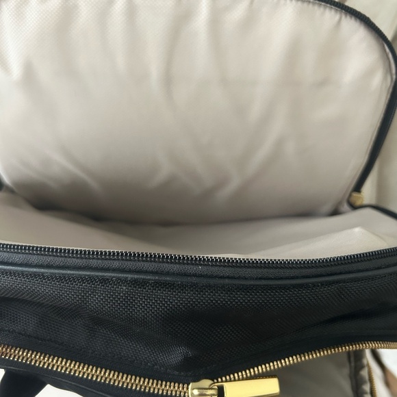 Stylish Black and Gold Men's Backpack - Picture 6 of 6